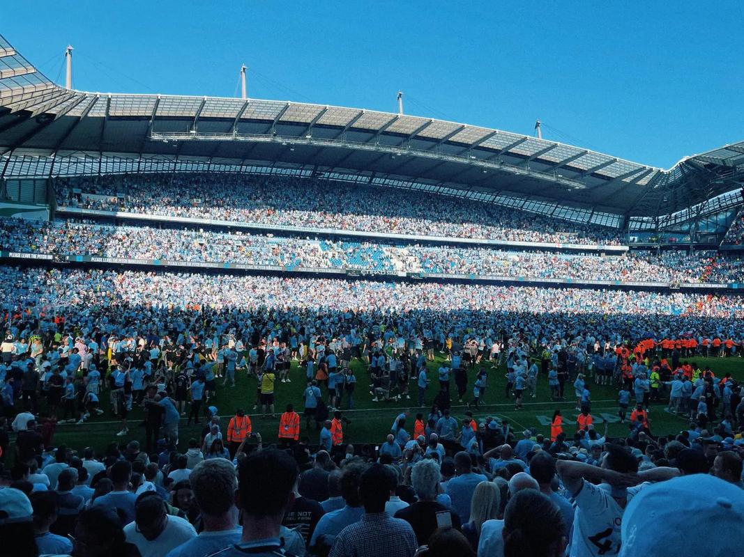 罗体：萨里向洛蒂托要求在一月引进一名高水平中场球员（罗体：萨里要求洛蒂托在冬窗引进一名高水准中场）