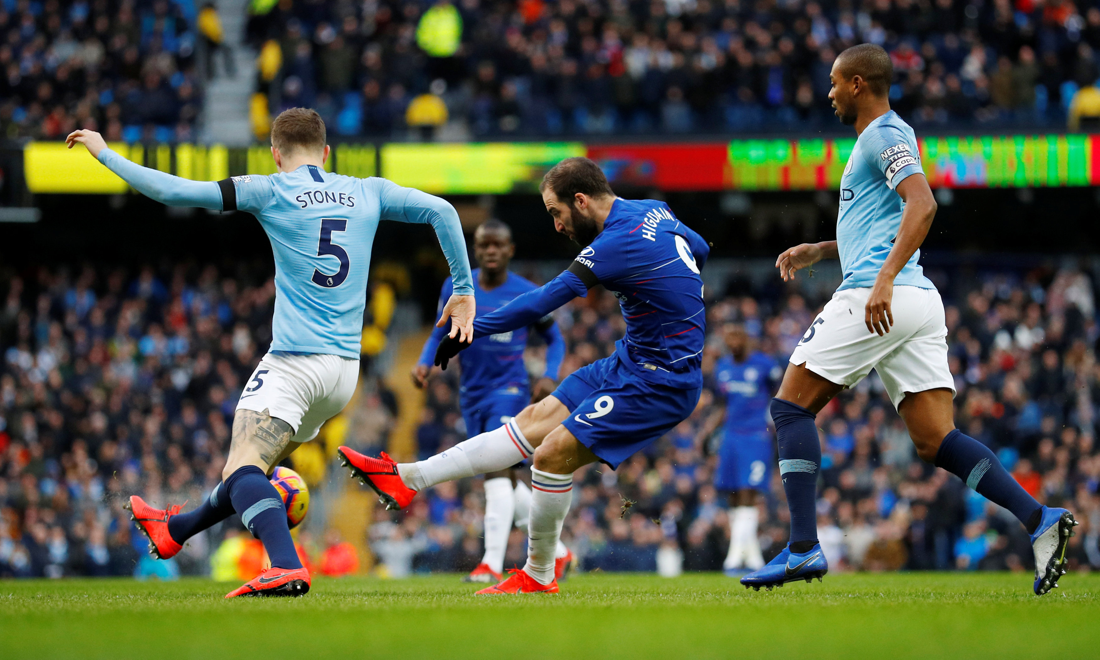 弗格森：C罗很早就与众不同；葡萄牙世界杯能赢巴西就能夺冠（弗格森：C罗自出道即与众不同；葡萄牙若在世界杯击败巴西便可夺冠）