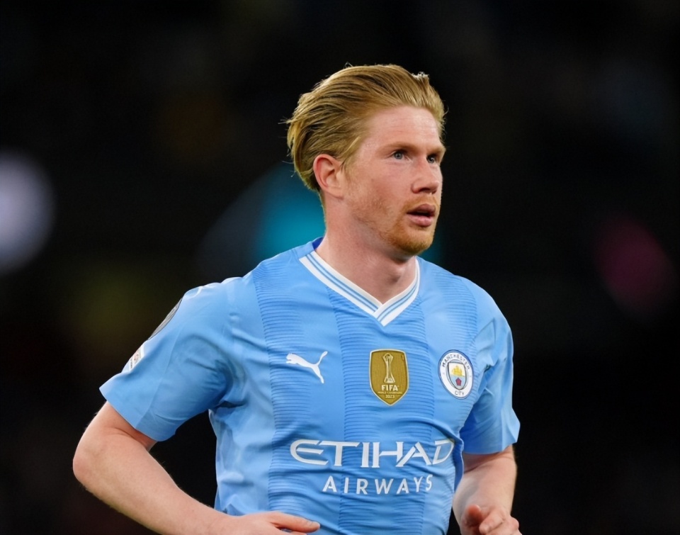 克罗斯：迪亚斯的红牌是误判；裁判被阿什拉夫的伤病影响了判断（克罗斯：迪亚斯红牌判罚有误，阿什拉夫的伤情干扰了主裁判断）