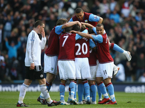 勇士&鹈鹕半场合计命中3记三分，命中率同为9.1%（勇士与鹈鹕半场三分共中3球，命中率均为9.1%）