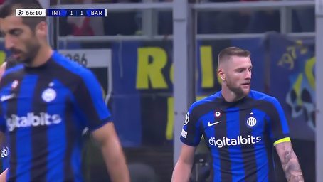 英媒：压垮骆驼的最后一根稻草，或是萨拉赫欧冠防守的懈怠（英媒：萨拉赫欧冠防守端松懈，或成球队崩盘的决定性诱因）