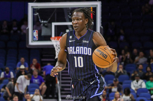 没你不行！当字母哥缺席时&雄鹿仅1胜6负（字母哥缺阵时，雄鹿仅1胜6负：没有你真的不行）