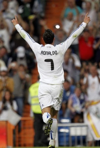 米体：接受手术治疗后，弗朗哥-巴雷西已在上周重返米兰之家（米体：弗朗哥-巴雷西术后已于上周回到米兰之家）